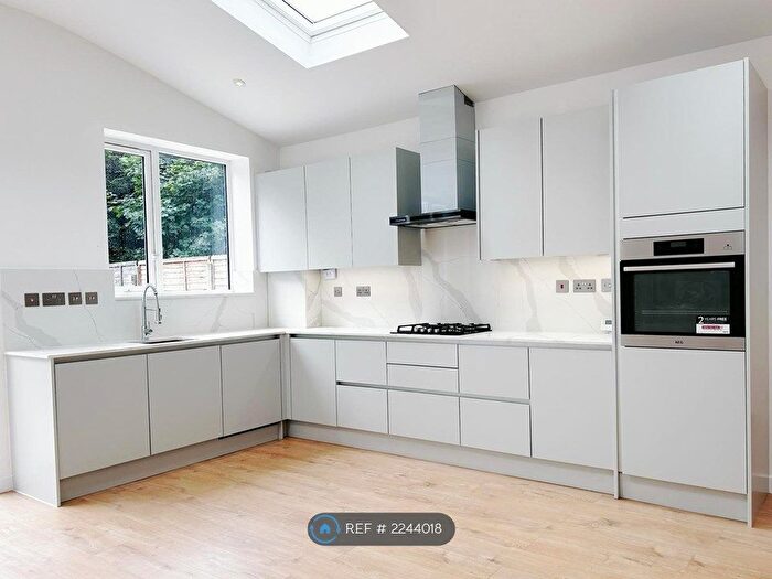 4 Bedroom Terraced House To Rent In Dursley Road, London, SE3