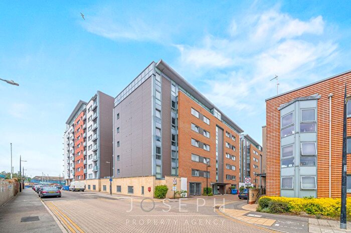 2 Bedroom Flat For Sale In Anchor Street, Ipswich, IP3