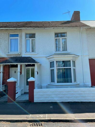 4 Bedroom House To Rent In Oakwood Road, Brynmill, Swansea, SA2