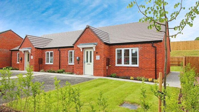 2 Bedroom Semi-Detached Bungalow For Sale In Woodwinds, Warton, Tamworth ??, B79