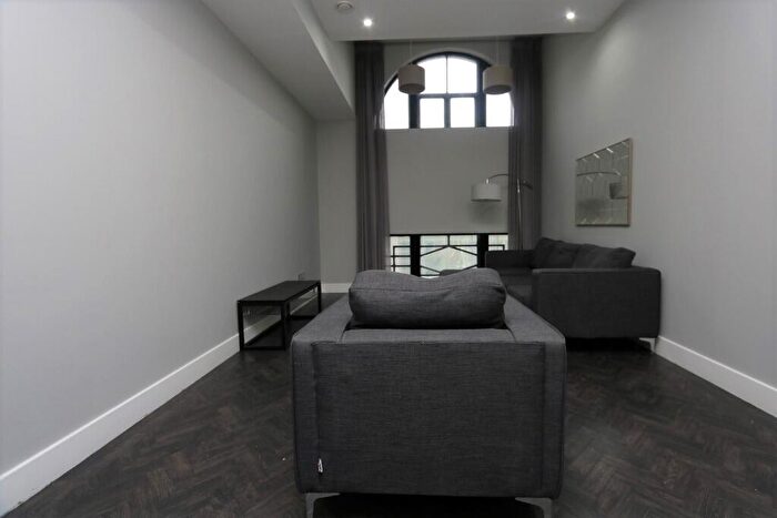 2 Bedroom Flat To Rent In Buchanan Street, Glasgow, G1