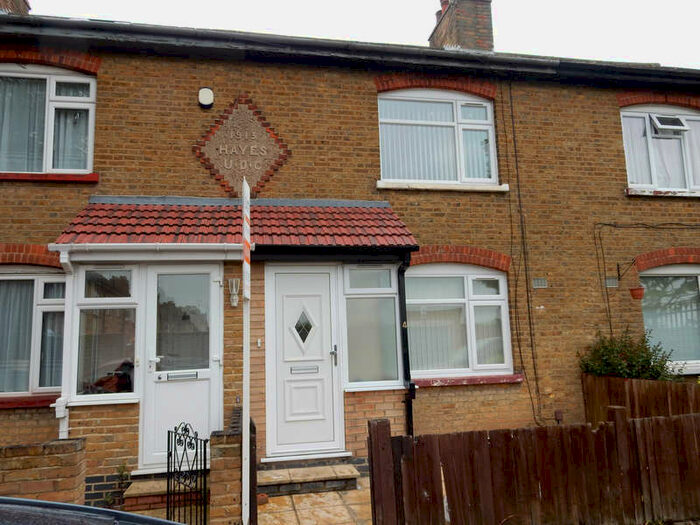 2 Bedroom Terraced House To Rent In Hayes, UB3