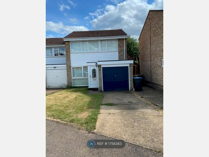 3 Bedroom End Of Terrace House To Rent In Epping Green, Hemel Hempstead, HP2