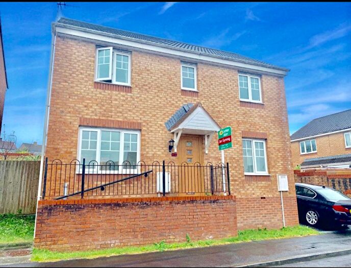 3 Bedroom Property To Rent In Long Meadow, North Cornelly, Bridgend, CF33