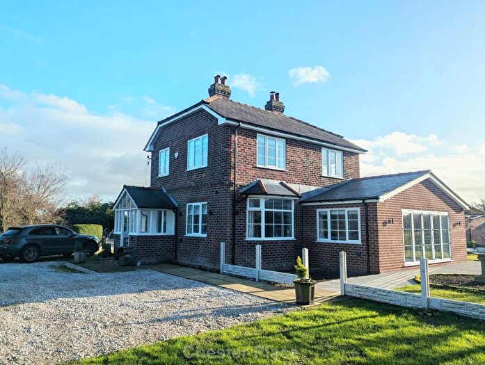 3 Bedroom Detached House To Rent In Chester Road, Bretton, CH4