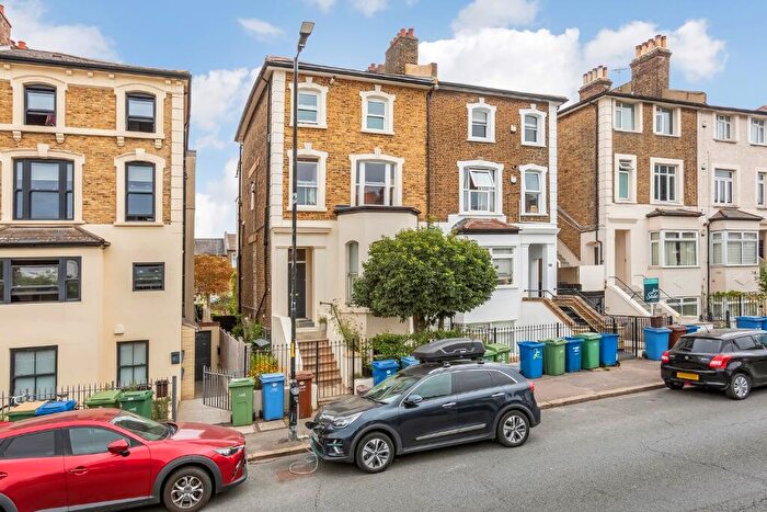 1 Bedroom Flat For Sale In Lordship Lane, London, SE22