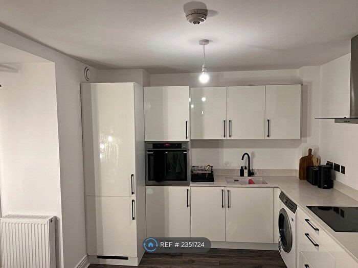 1 Bedroom Flat To Rent In Wintour Lane, Currie, EH14