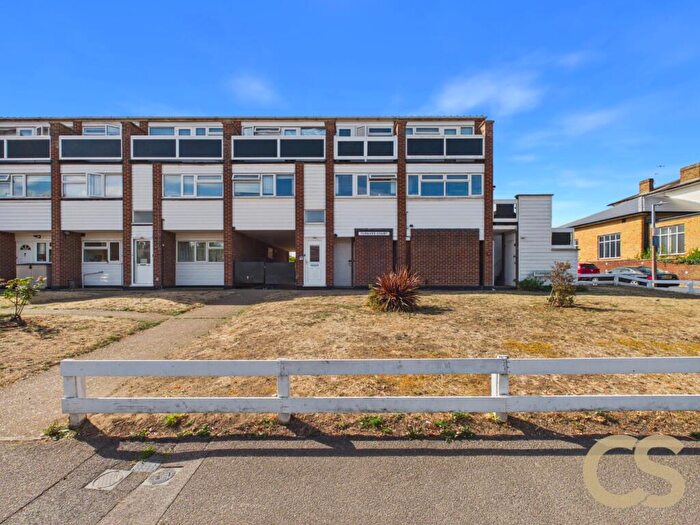 2 Bedroom Flat For Sale In Turners Court, Turners Hill, Cheshunt, Hertfordshire, EN8
