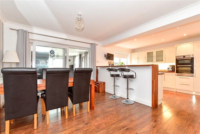 3 Bedroom Detached House For Sale In Woodbrooke Way, Corringham, Stanford-Le-Hope, Essex, SS17