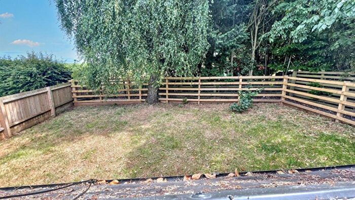 2 Bedroom Cottage To Rent In Holdenby Road, East Haddon, NN6