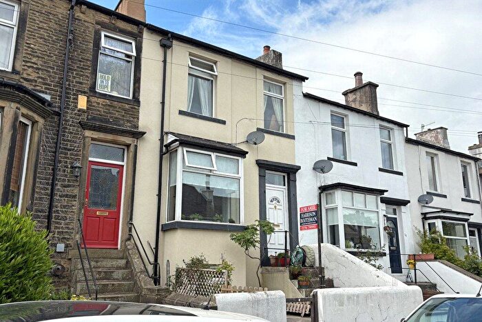 3 Bedroom Terraced House For Sale In Gladstone Street, Skipton, BD23