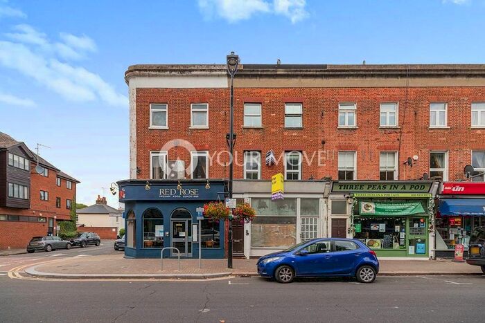 1 Bedroom Flat To Rent In Brighton Road, Surbiton, Surrey, KT6