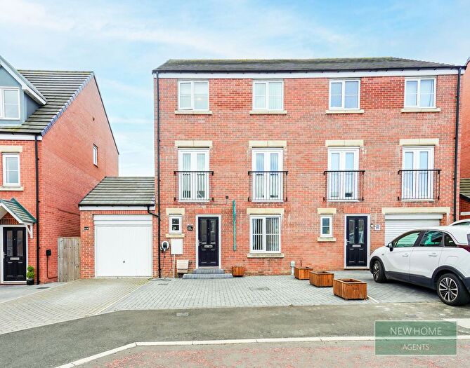 4 Bedroom Semi Detached House For Sale In Parsley Close, Easington, Peterlee, SR8