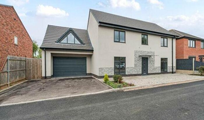 5 Bedroom Detached House To Rent In Cornwall Drive, Long Eaton, NG10