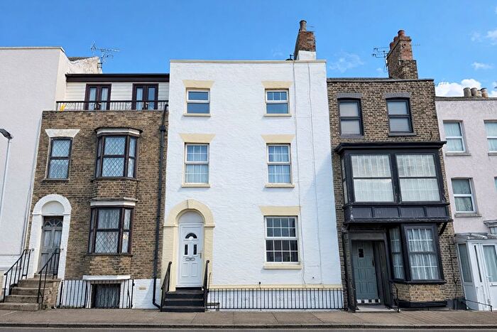 Studio To Rent In Dane Hill, Margate, CT9