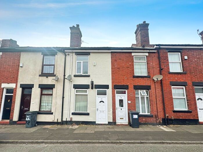 3 Bedroom Terraced House To Rent In Goldenhill Road, Stoke-on-Trent, Staffordshire, ST4