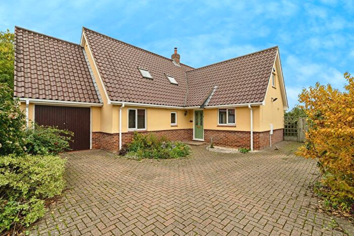 4 Bedroom Detached House For Sale In Columbine Way, Gislingham, Eye, IP23