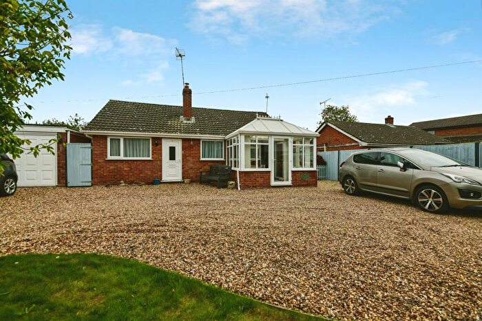 2 Bedroom Detached Bungalow For Sale In Willoughby Road, Cumberworth, Alford, LN13