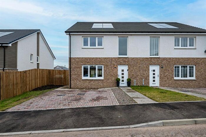 3 Bedroom Semi-Detached House For Sale In Summerfield Avenue, Dundee, DD4