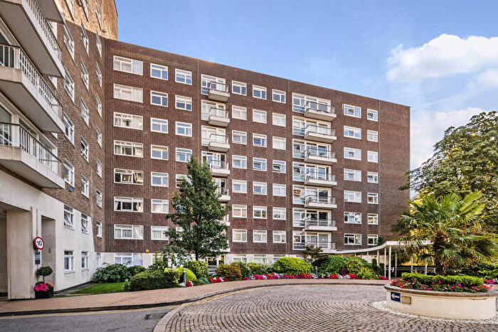 3 Bedroom Apartment For Sale In Walsingham, St. Johns Wood Park, London, NW8