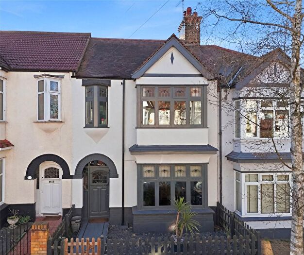 3 Bedroom Terraced House For Sale In Victoria Drive, Leigh-On-Sea, Essex, SS9