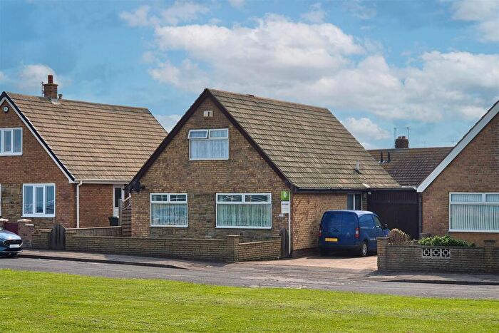 3 Bedroom Detached Bungalow For Sale In South Promenade, Withernsea, HU19