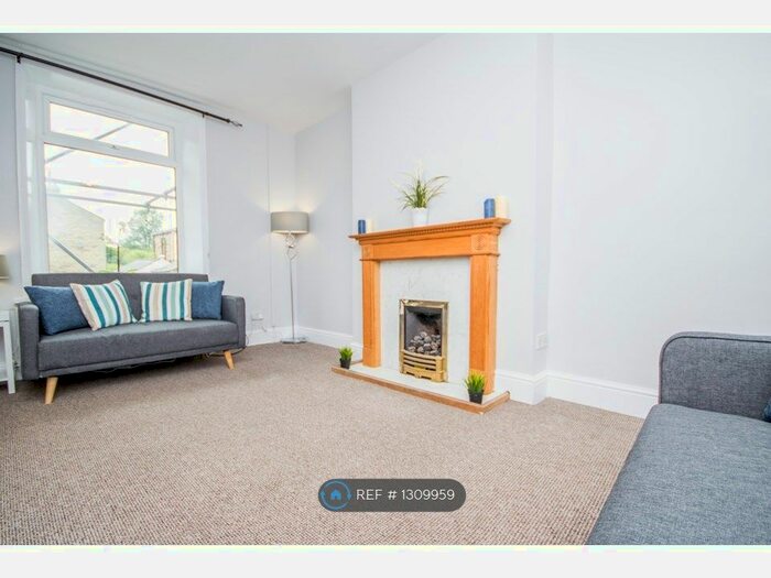 2 Bedroom Terraced House To Rent In Holmes Lane, Bacup OL13