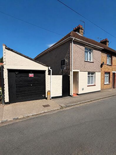 3 Bedroom Terraced House For Sale In Empress Road, Gravesend, DA12