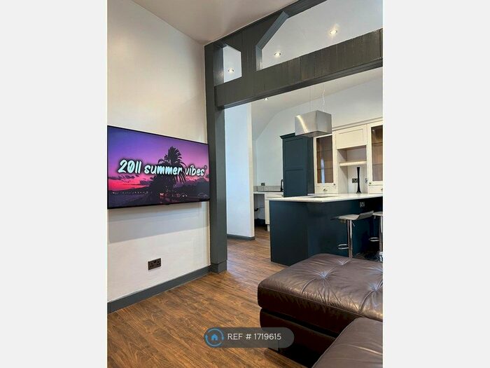 3 Bedroom Flat To Rent In Sheffield, Sheffield, S10