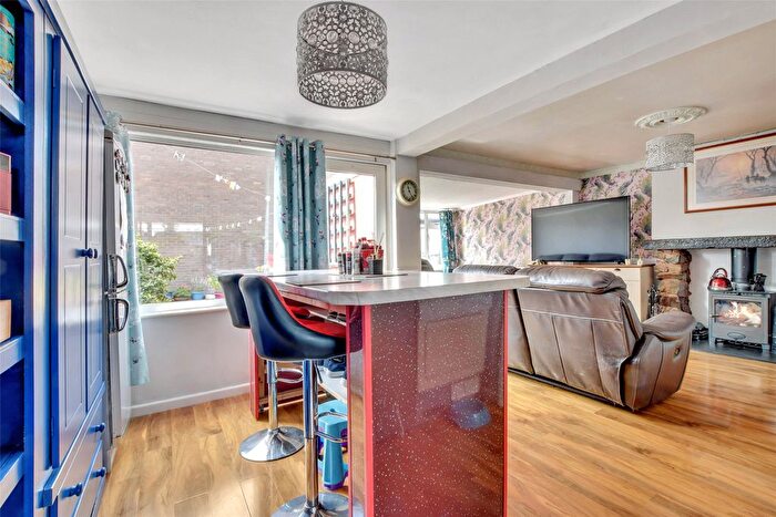 3 Bedroom Terraced House For Sale In Shrubbery Close, Barnstaple, Devon, EX32