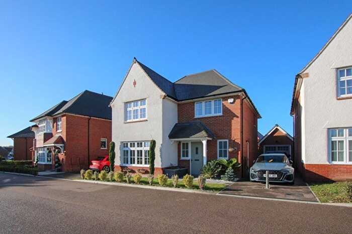 4 Bedroom Detached House For Sale In Judge Drive, Langdon Hills, SS16