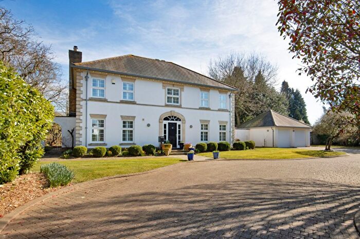 5 Bedroom Detached House For Sale In Ash Road, Hartley, Longfield, Kent, DA3