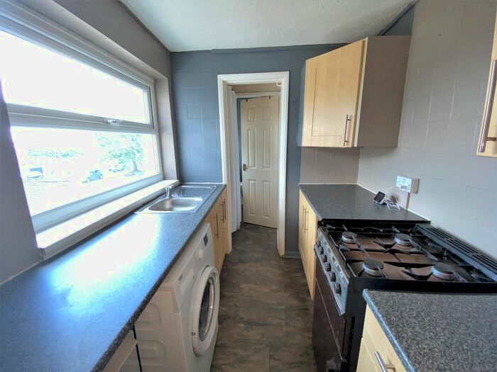 2 Bedroom Flat To Rent In Broom Street, Hanley, ST1