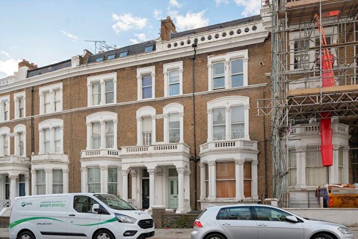 1 Bedroom Flat To Rent In Sinclair Road, Brook Green, W14