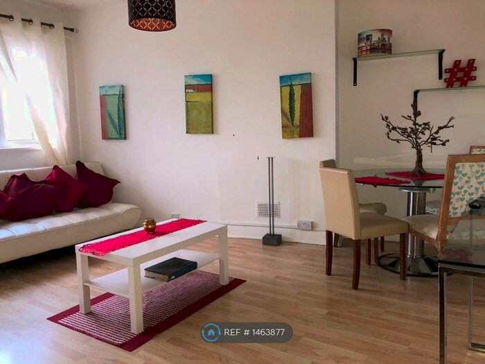 2 Bedroom Flat To Rent In Amigo House, London, SE1