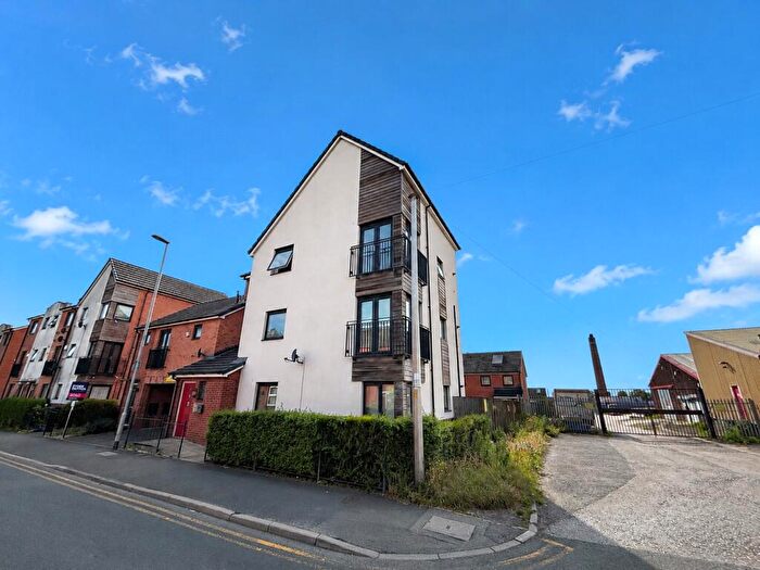 1 Bedroom Apartment To Rent In Fields New Road, Chadderton, Oldham, Lancashire, OL9