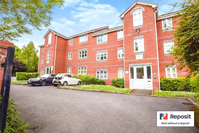 2 Bedroom Flat To Rent In Montonfields Road, Eccles, Manchester, M30