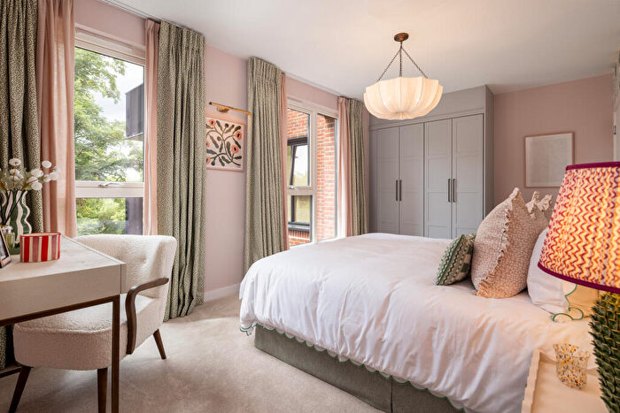 1 Bedroom Apartment For Sale In Meadowlark House Moorhen Drive Off Perryfield Way London, NW9