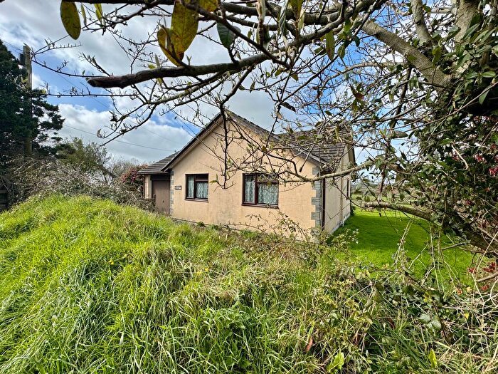 2 Bedroom Detached Bungalow For Sale In East Street, Beaworthy, EX21