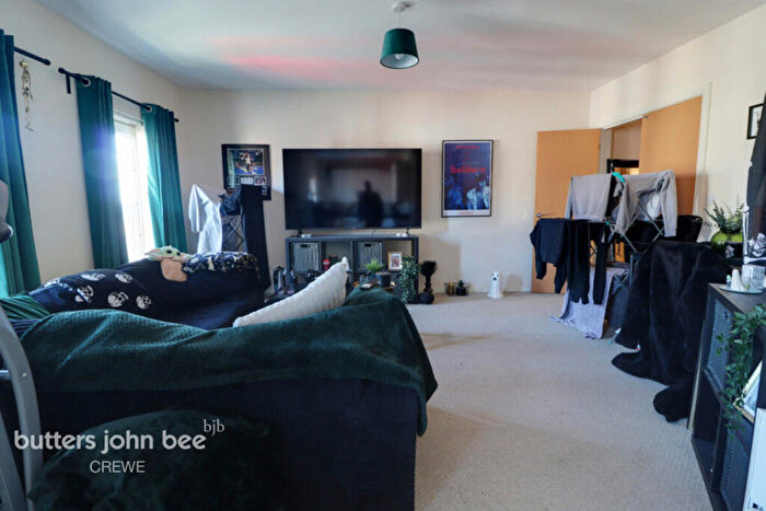 2 Bedroom Apartment For Sale In St Georges Court, Crewe, CW2