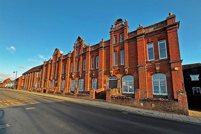 3 Bedroom Flat To Rent In The Merchant Store, Station Road West, Canterbury, CT2