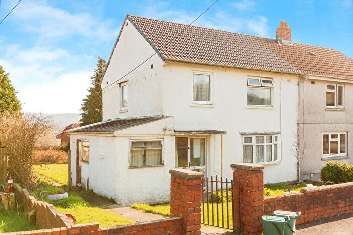 3 Bedroom Semi-Detached House For Sale In Maesderi, Hendy, Pontarddulais, Swansea, SA4