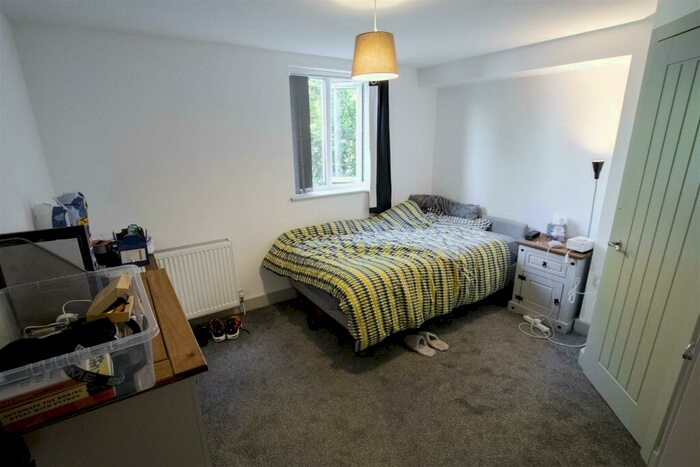 5 Bedroom House To Rent In Holly Grove, Hubert Road, Birmingham, B29