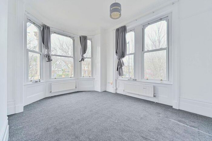 1 Bedroom Flat To Rent In Lordship Lane, Dulwich, London, SE22