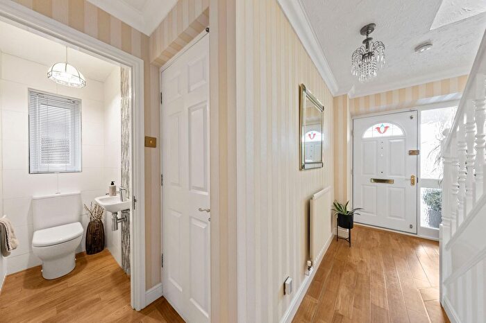 4 Bedroom Detached House For Sale In Pendle Gardens, Culcheth, WA3 - Photo 6