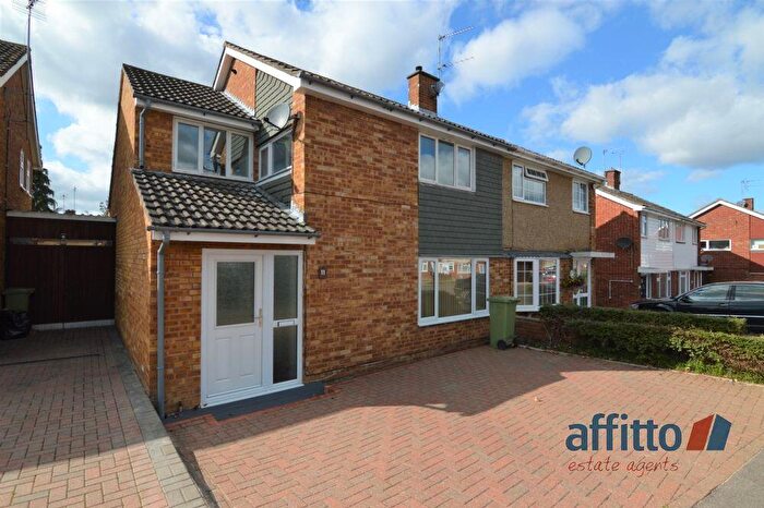 4 Bedroom Semi Detached House To Rent In The Linx, Bletchley, Milton Keynes, MK3