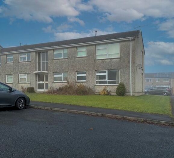 2 Bedroom Flat To Rent In Lingmoor Rise, Kendal, Cumbria, LA9