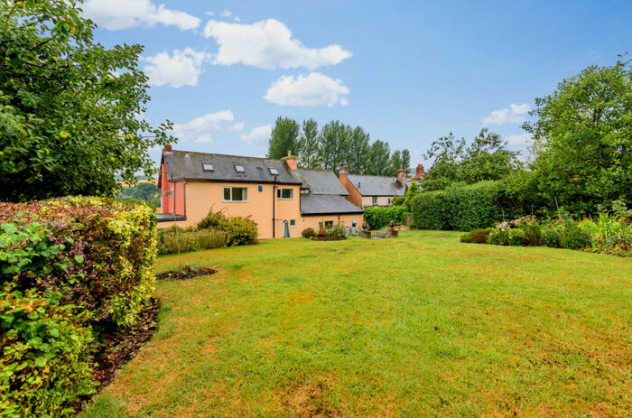 7 Bedroom Detached House For Sale In Shillingford, Tiverton, Devon, EX16