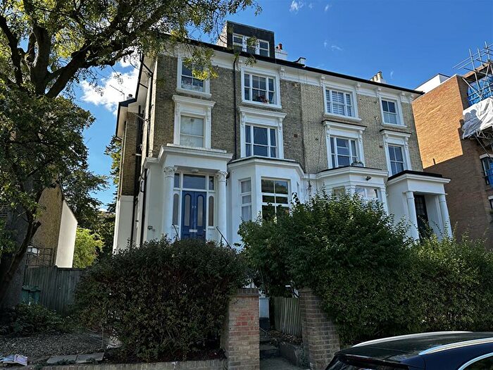 3 Bedroom Flat To Rent In Upper Park Road, Belsize Park, NW3