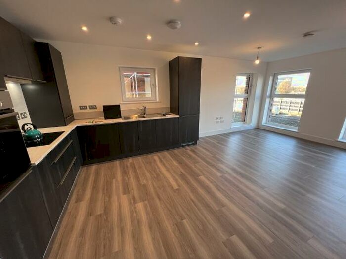 2 Bedroom Flat To Rent In Festival Court Flat /. Glasgow., G51